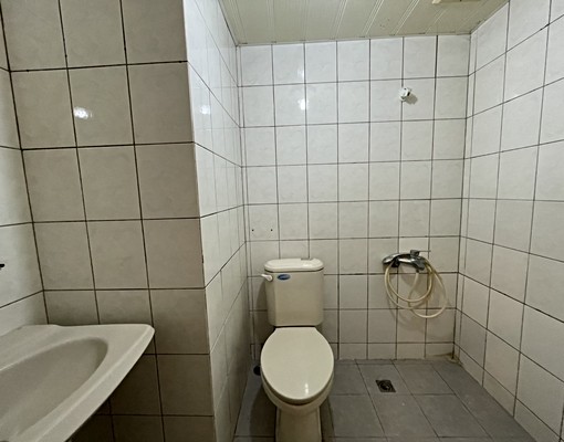 可租補*八德街兩房電梯大樓,安靜舒適首選 - Image 4