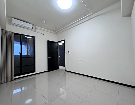 長虹天擎|高樓層精美2房|附洗衣機及電視|可租補 - Image 1