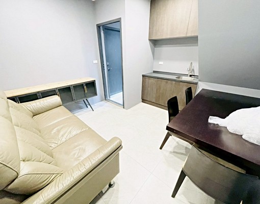 免佣)近捷運忠孝敦化【優質租案】可補助★低樓層★獨立陽台 - Image 3