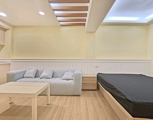 捷運裝潢陽台大套房(含管、網路、第四台) - Image 5