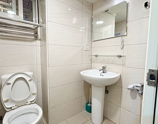 ★獨洗曬★歐式電梯陽台套房★可租補★外籍可 - Image 3