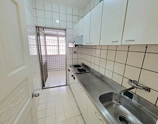 北屯好事多最便宜三房平車可租補 - Image 6