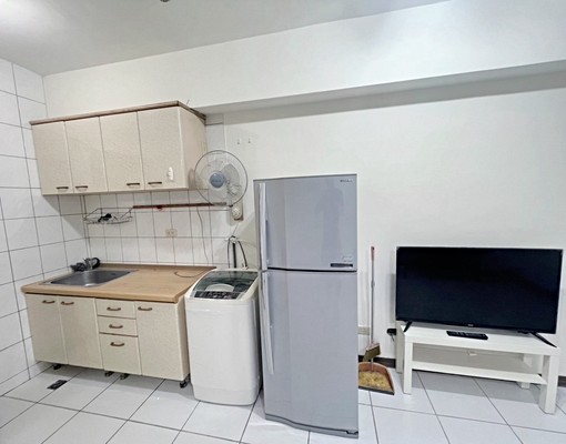 電梯獨立套房|永和頂溪捷運旁|垃圾代收|採光好生活機能超便利 - Image 4