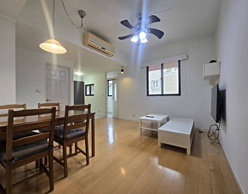 中山商圈旁~近赤峰街.承德路二段稀有釋出 - Image 1