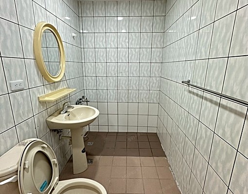 潭子74旁透天出租 - Image 5