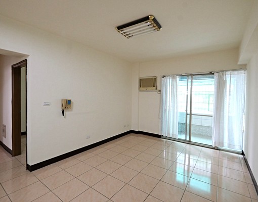 大林國宅近公園三房平車 - Image 1