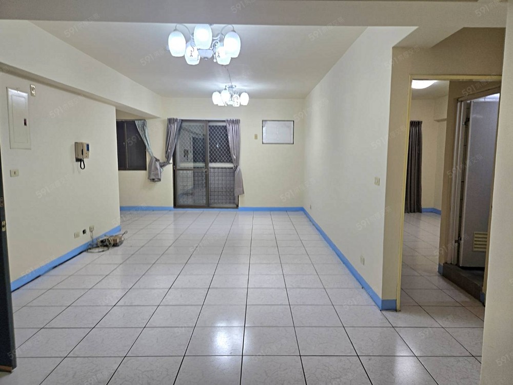 後站大三房華廈 - Image 1