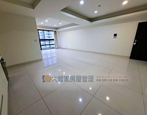 租大坪數..屋況極新.附平車位 - Image 2