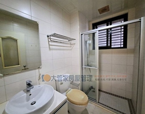 租大坪數..屋況極新.附平車位 - Image 7