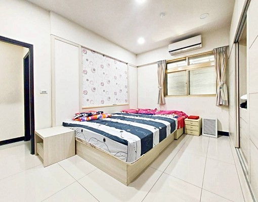 南福街河濱公園景觀三房車屋況整潔採光明亮通風棒大空間近長榮 - Image 8