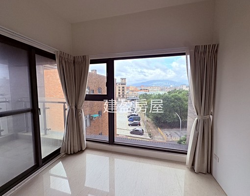 景觀陽台大四房平車 - Image 2