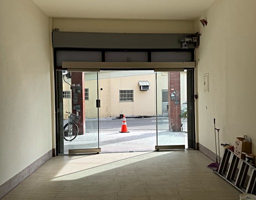 近溪湖國小、全國超市|新裝修透天厝|商辦公司|可租補 - Image 2