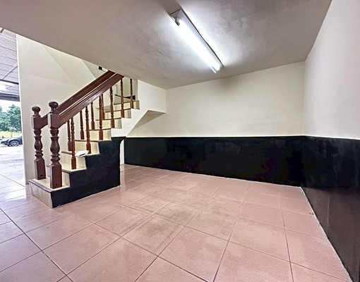 五塊厝捷運騎樓透天店住 - Image 3