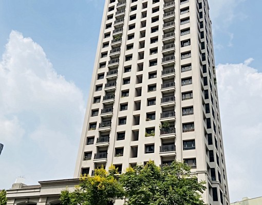 富宇擎山⭐大三房平車⭐衛浴雙開窗 - Image 1