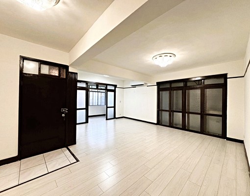 大隱於市✨楊三郎美術館對門一層一戶景觀3房✨ - Image 1