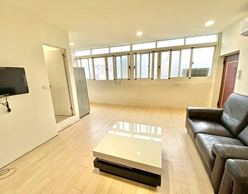 崇光國小旁附傢俱家電兩房~吳餅乾 - Image 1