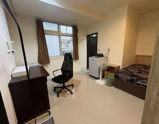 仲介勿擾*府中7分鐘*靜巷三樓套房 - Image 1