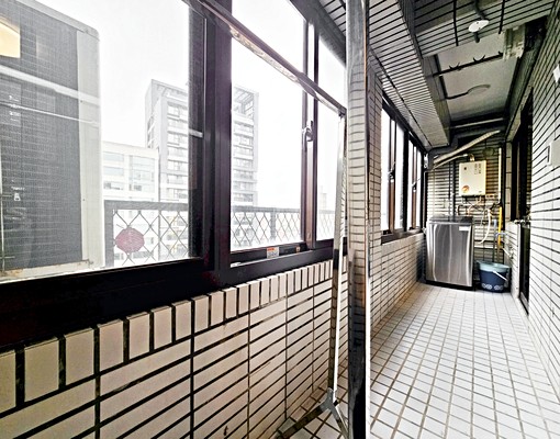 捷運古亭3分【景觀2房2衛】有廚房★房皆有窗★稅籍洽 - Image 9