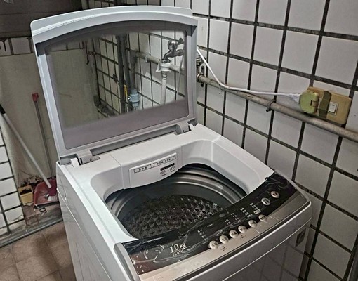 景安⚡️免爬梯/新裝潢/垃圾代收/傢俱齊全/格局方正/情侶可 - Image 9