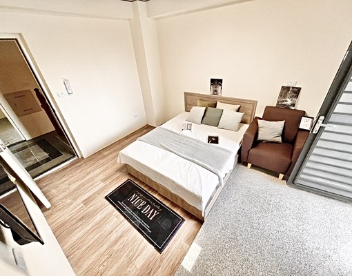 近勤益👑雙租補👑陽台獨洗曬👑雙層冰箱👑衛浴開窗 - Image 4