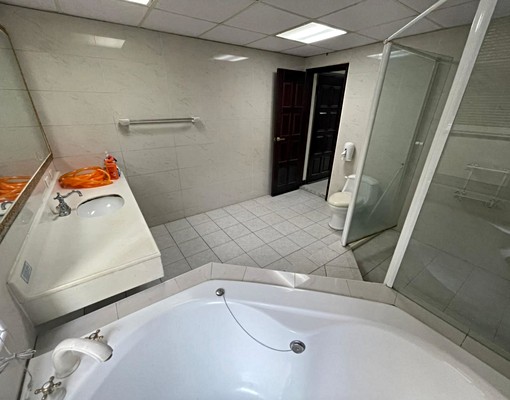 七七嚴選🦄近愛買🦄女生宿舍🦄獨洗/獨曬✅有浴缸 - Image 7