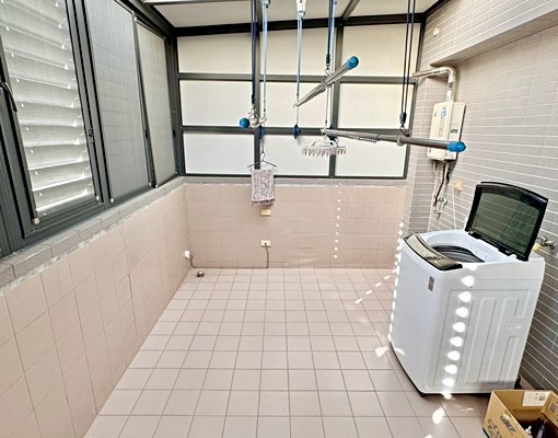 整棟透天輕豪宅✨精裝四房✨門前平車位✨租補報稅✅精華地段✨ - Image 15