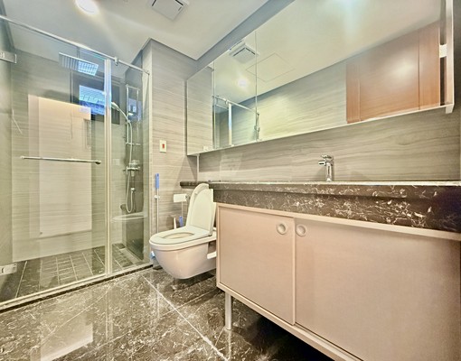 會說話的房子丨標準泳池丨可雙車丨隨時看丨報稅丨室內籃球場 - Image 13