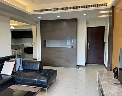 國泰街電梯四房出租 - Image 3