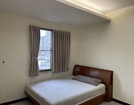 板橋體育場旁-電梯四房出租 - Image 8