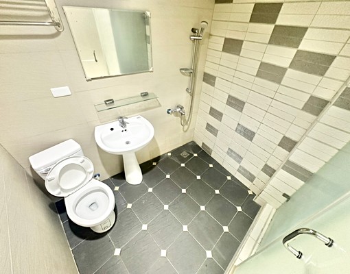 陽台獨洗✨落地窗採光✨大空間✨全新落成✨心曠神怡✨ - Image 5