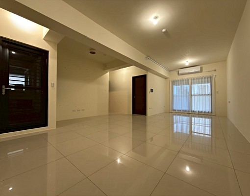 楠梓全新租屋含家電|平面車位🚗 - Image 1