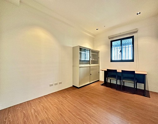 北屯沒對手丨社區稀有釋出丨家庭首選丨禁菸社區丨獨立平面車位 - Image 11