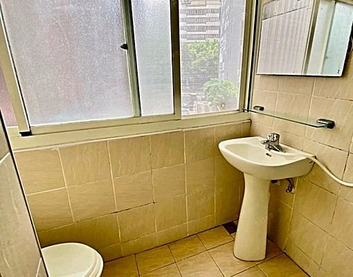 近雙連站小資族電梯溫馨獨立陽台套房可代收垃圾 - Image 5