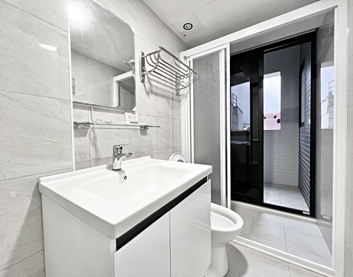 全新大樓💥採光超好☀️可租雙補💰系統傢俱👍就趁現在 - Image 8