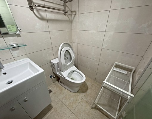 菜寮✨獨洗曬✨台水電✨可貓✨包裹垃圾代收✨全新裝潢傢俱 - Image 13