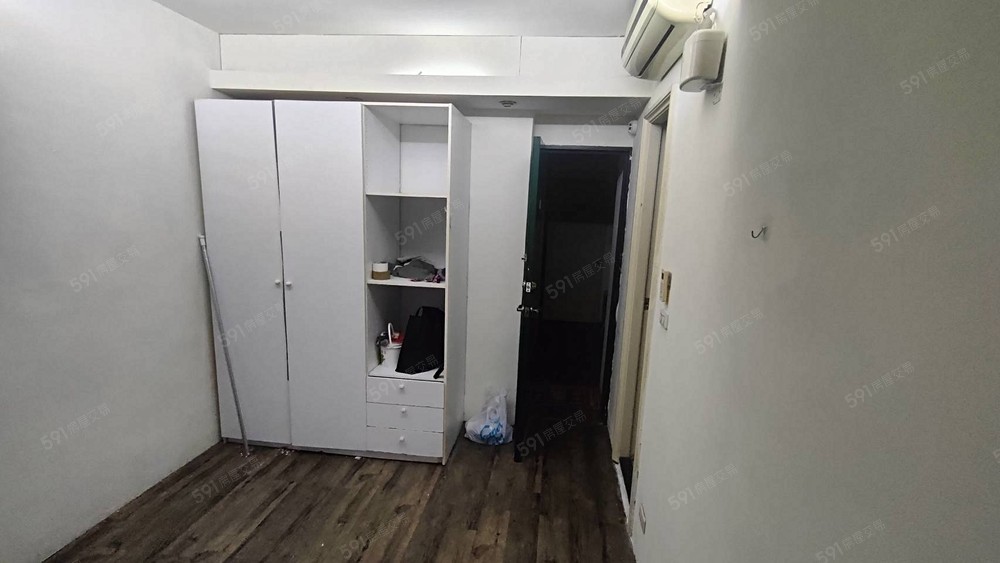 房內實照 方正格局