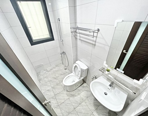 近旱溪🌻陽台獨洗曬🌻雙層冰箱🌻格局方正🌻衛浴開窗🌻 - Image 8