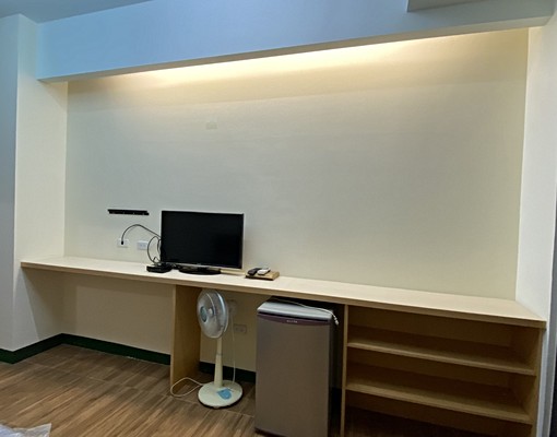 新市中心近南科。獨立陽台洗衣機。溫馨套房 - Image 1