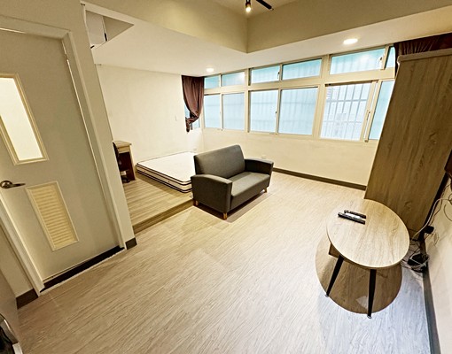 近捷運南勢角【超值租案】可補助★可養貓★大空間 - Image 1