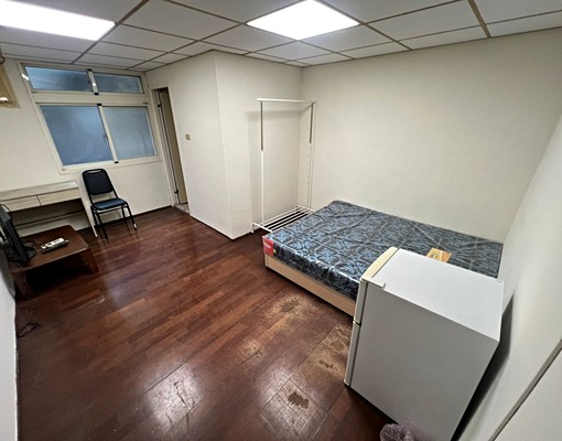 可租補板橋五權公園/通風採光佳/有多間選擇 - Image 1