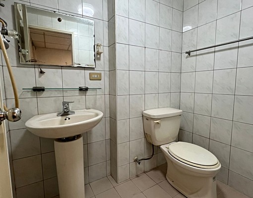 可租補板橋五權公園/通風採光佳/有多間選擇 - Image 5