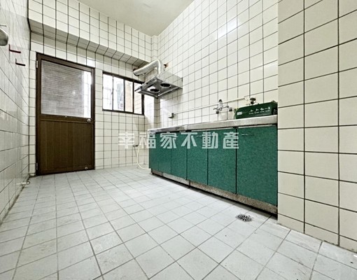 【租屋】台南南區。新建路稀有大五房寓！ - Image 6