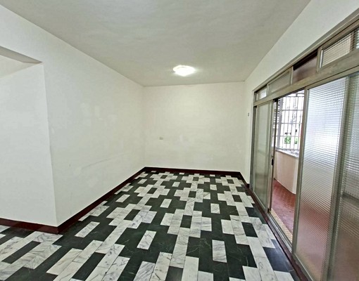 租桃園中路區翻新二樓公寓.前後大陽台,全新不鏽鋼鐵窗 - Image 4