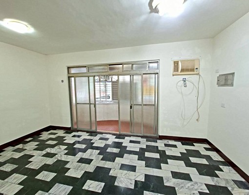 租桃園中路區翻新二樓公寓.前後大陽台,全新不鏽鋼鐵窗 - Image 2