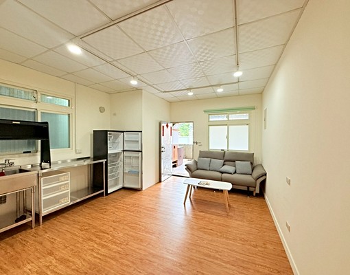 安馨俊宏║新和國小║永安街靜巷公寓║水電有整理,現況做一大房 - Image 7