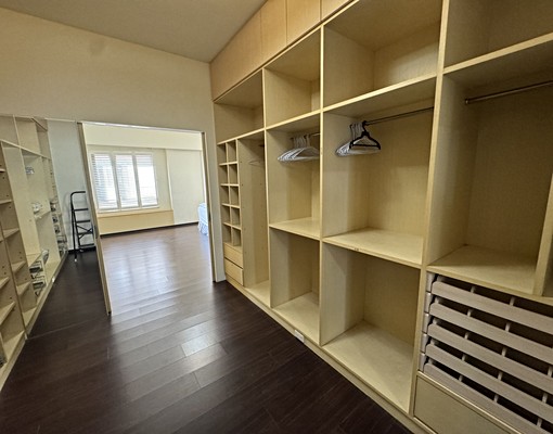 逢甲商圈稀有大地坪邊間別墅-4房皆套房 - Image 6