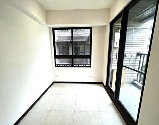 『社宅』永寧站/皇翔MRT免仲介費可租補｜邊間採光佳｜ - Image 6