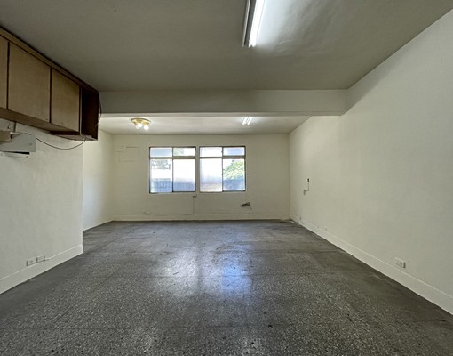 後山埤站|正忠孝東路燙金門牌|有人潮|生活機能佳 - Image 8