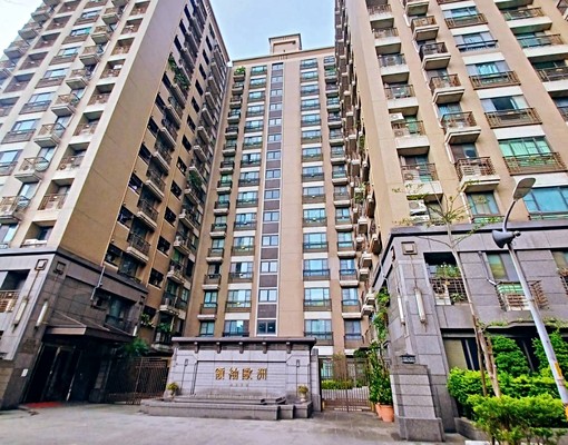 領袖歐洲⭐板橋區五權街電梯三房+車位⭐租金含管理費~坡道車位 - Image 12