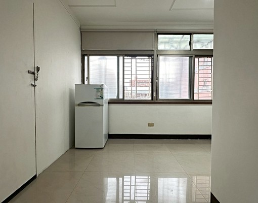 🌞【走吧!看房】近三重國小捷運站溫馨兩房|中信香香 - Image 3